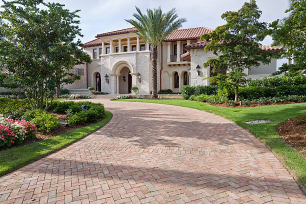 Best Driveway Pavers Cost  in Baldwinsville, NY